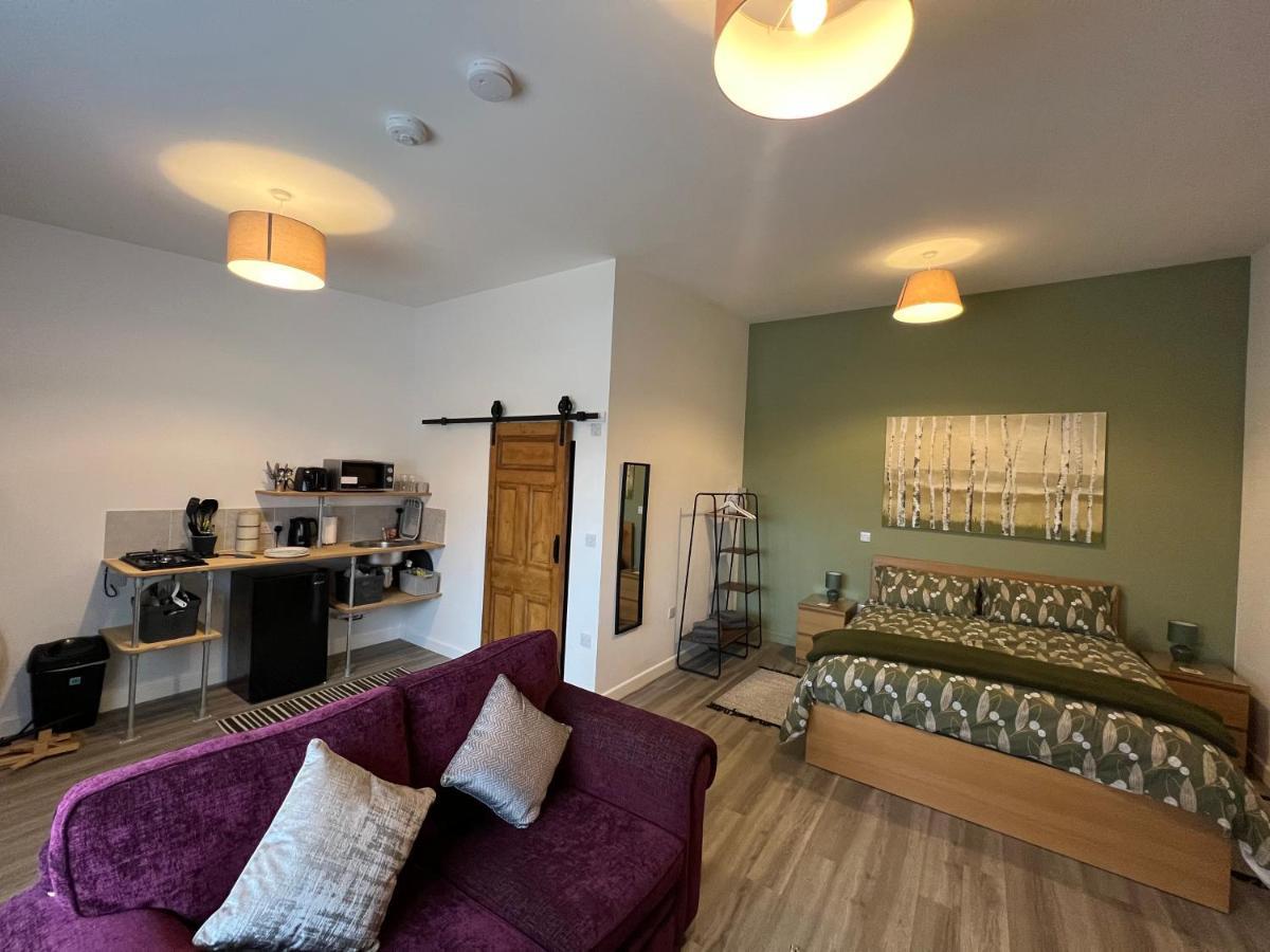 Modern Barn Conversion Brackley  Eksteriør bilde